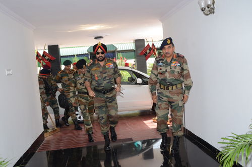 Gen. Bikram Singh visits HQ South Western Command