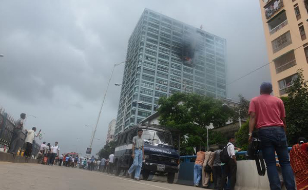Fire in Kolkata's Chatterjee International