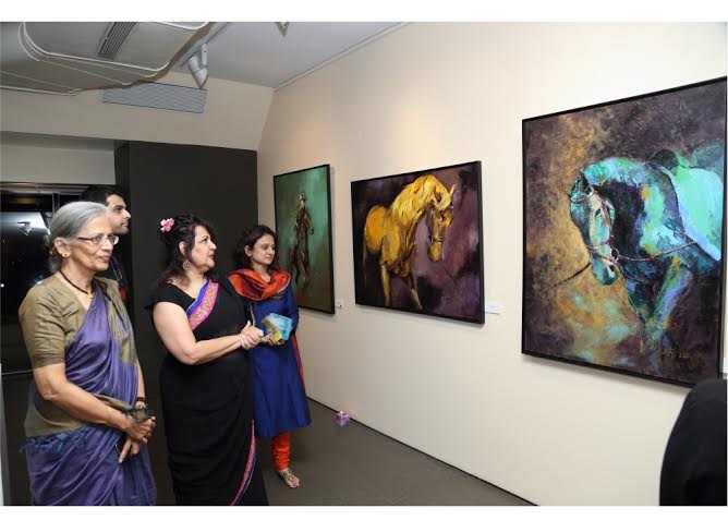 Raell Padamsee inaugurates Stillness in Motion  exhibition