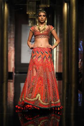 Shraddha Kapoor walks for JJ Valaya at IBFW