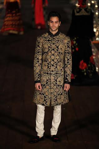 Rohit Bal showcases his collection at WLIFW 