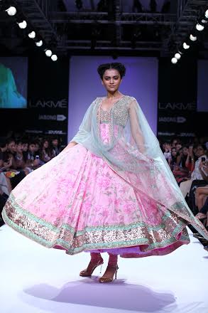 Nargis Fakhri walks for Anushree Reddy at Lakme Fashion Week