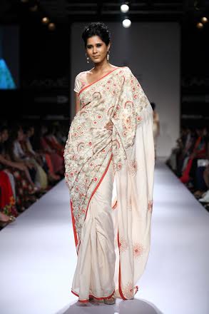 Soumitra Mondal showcases collection at LFW  