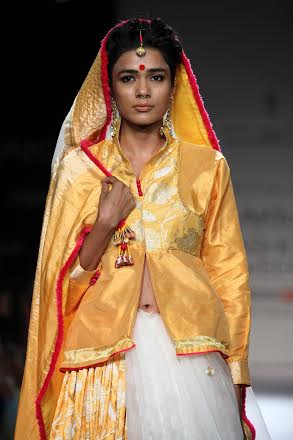 Vaishali S showcases collection at LFW 