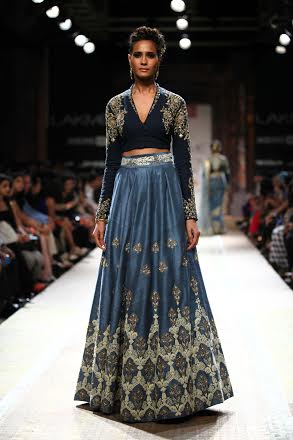 Jacqueline walks the ramp at Lakme Fashion Week