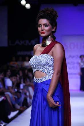 Geeta Basra walks for  Sougat Paul at Lakme Fashion Week