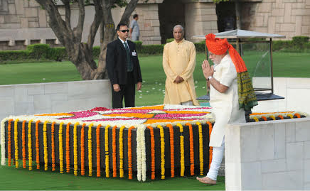  Narendra Modi unfurling the Tricolour flag at the ramparts of Red Fort