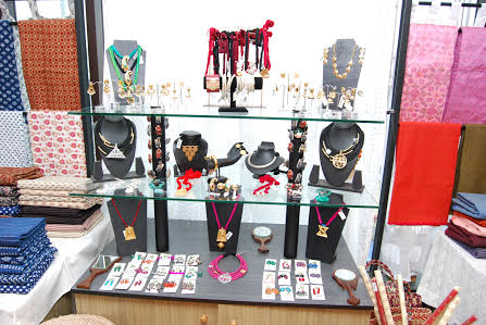 This Durga Puja, go the traditional way 