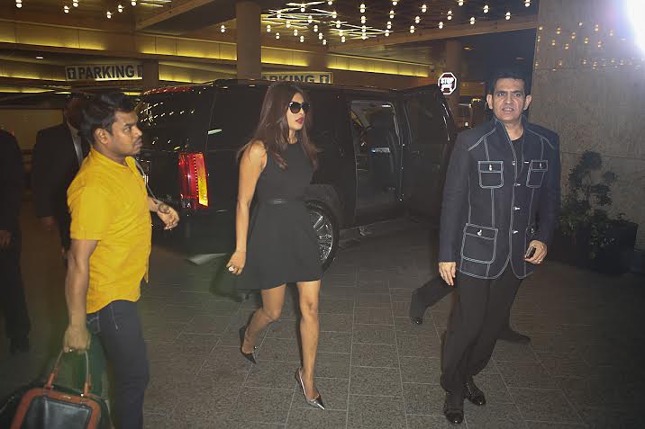 Priyanka glams up Toronto Film Festival