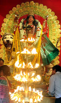 Kolkata celebrates Jagadhatri Puja