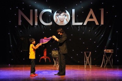 Nicolai Friedrich confounds with magical illusion 