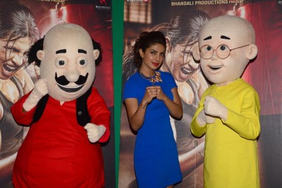 Priyanka Chopra teaches Nickeldeon's star toons