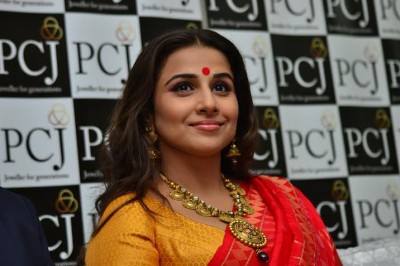 Vidya visits Kolkata