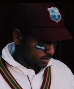Chanderpaul climbs to third place in batting table