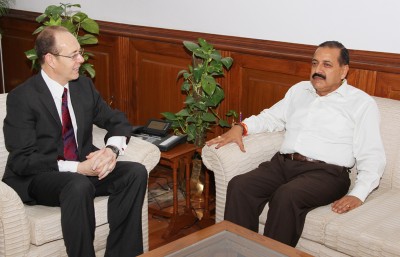 British High Commissioner calls on  Jitendra Singh  