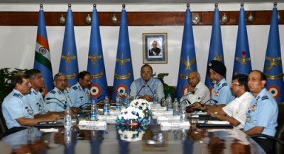 Air Staff Chief briefs Jaitley