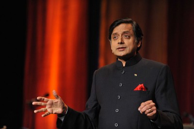 It will be churlish not to acknowledge  Modi: Tharoor