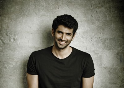 Fans mark proxy of Aditya Roy Kapur on social media