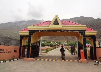Army remembers Kargil martyrs at Drass ceremony