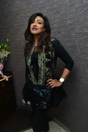 Kolkata fashion line celebrates anniversary with Tollywood beauties