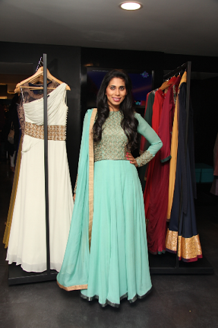Bhopal film actress Fagun Thakrer spotted at fashion launch