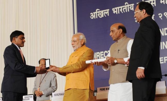 Modi calls for the creation of SMART police force