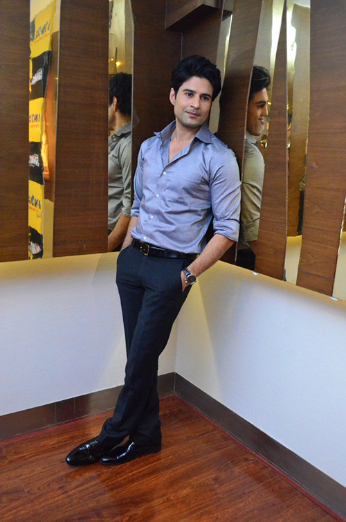 Rajeev Khandelwal promotes 
