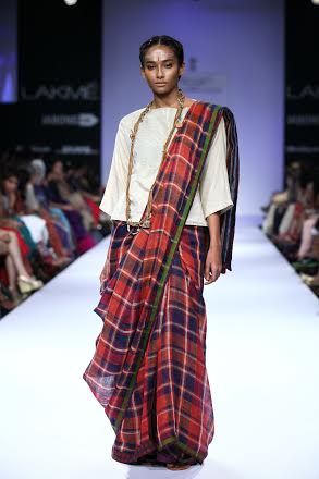 Konkona Sen Sharma walks the ramp at Lakme Fashion Week