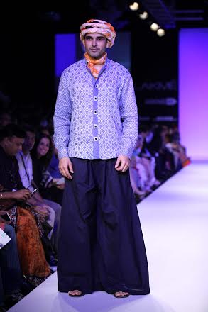 Krishna Mehta showcases collection at LFW