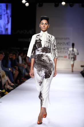 Designer Aartivijay Gupta showcases collection at LFW