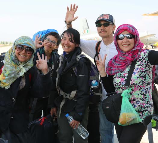 ARMY AND  INDIAN AIR FORCE(IAF) TEAMS IN ACTION DURING RELIEF