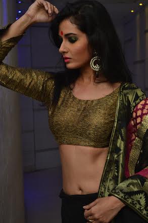 Kolkata fashion line celebrates anniversary with Tollywood beauties