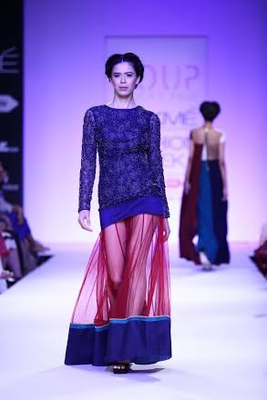 Geeta Basra walks for  Sougat Paul at Lakme Fashion Week