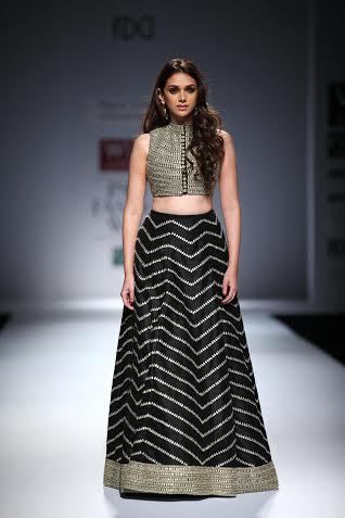 Actress Aditi Rao walks for Payal Singhal at WLIFW