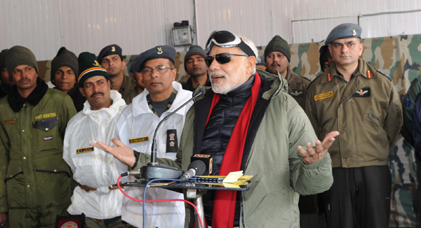  Modi arrives at Siachen Base Camp