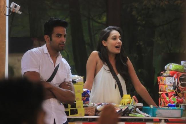 Lisa Haydon appears in Bigg Boss