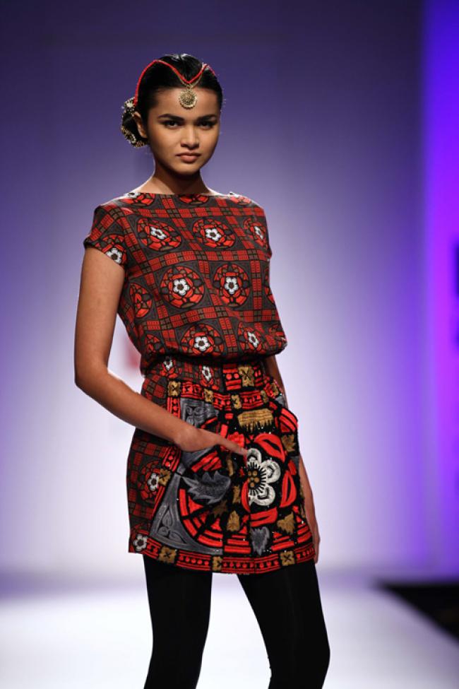 Wills Fashion Week: Pia Pauro