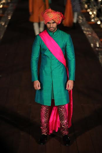 Rohit Bal showcases his collection at WLIFW 