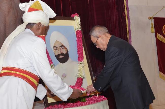 President pays tribute to Giani Zail Singh