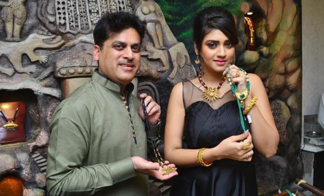 Shyam Sundar Co Jewellers'  'Adikriti' collection launched