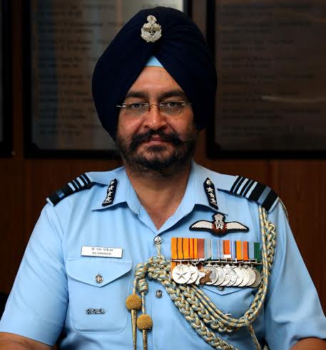 Dhanoa takes over as VC of air staff