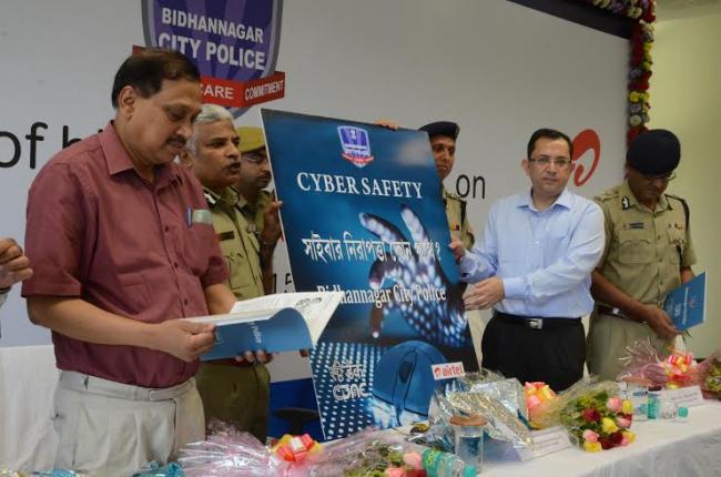 Bidhannagar City Police, CDAC Kolkata and Bharti Airtel launch booklet on Cyber Safety