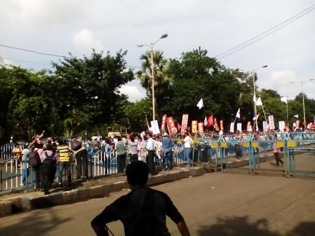 Kolkata: Left's youth and students wings hold protest march