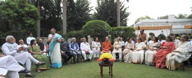  Family members of Netaji Subhas Chandra Bose meets PM Narendra Modi