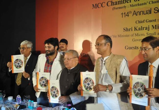 Kalraj Mishra lighting the inaugural lamp
