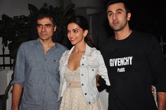 Team Tamasha attends festival at Prithvi Theatre