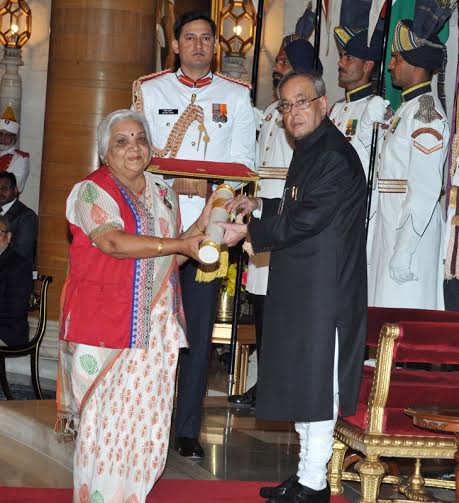 President confers Bharat Ratna, Padma Awards 