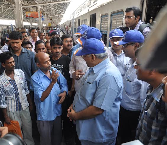 SER GM interacts with passengers