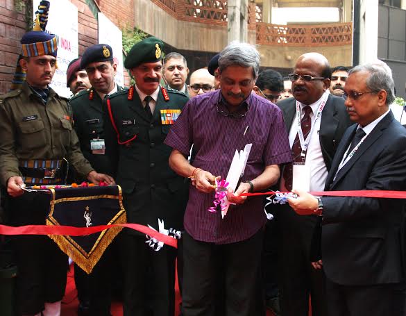 Defence Minister Manohar Parrikar inaugurates Def Com