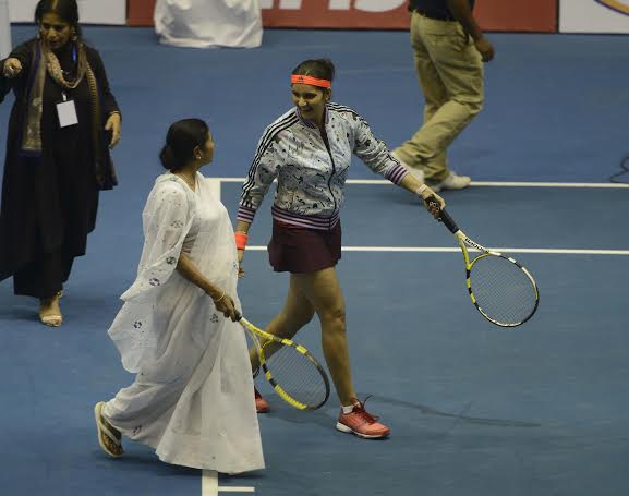 Tennis: Sania, Mahesh, Leander, Martina win hearts in Kolkata